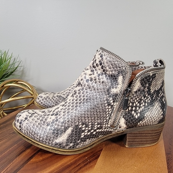 Lucky Brand Snakeskin Print Leather Bartalino zipper ankle boots Size 7.5 - Picture 7 of 17